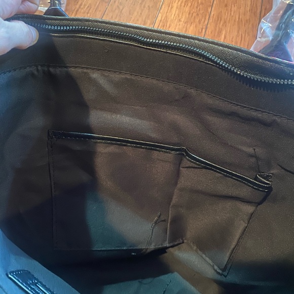 Designer Trina Turk Pink Floral large Tote Bag vegan leather - Picture 9 of 10